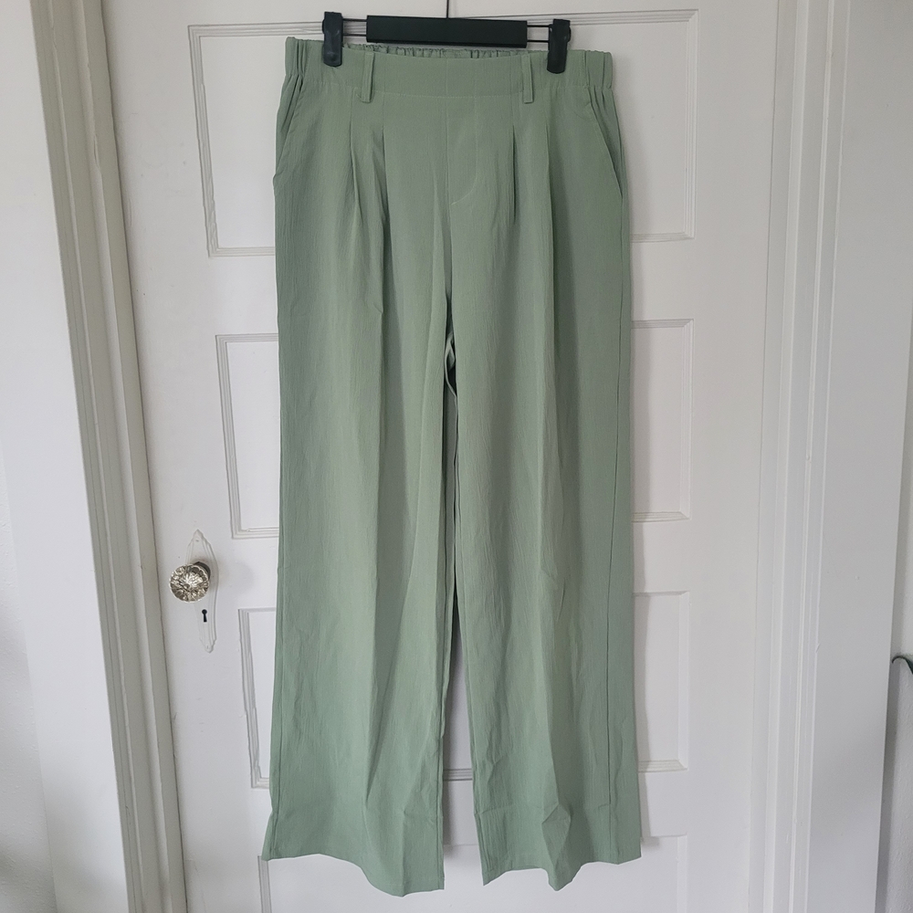Women's Green Wide-Leg Pants
